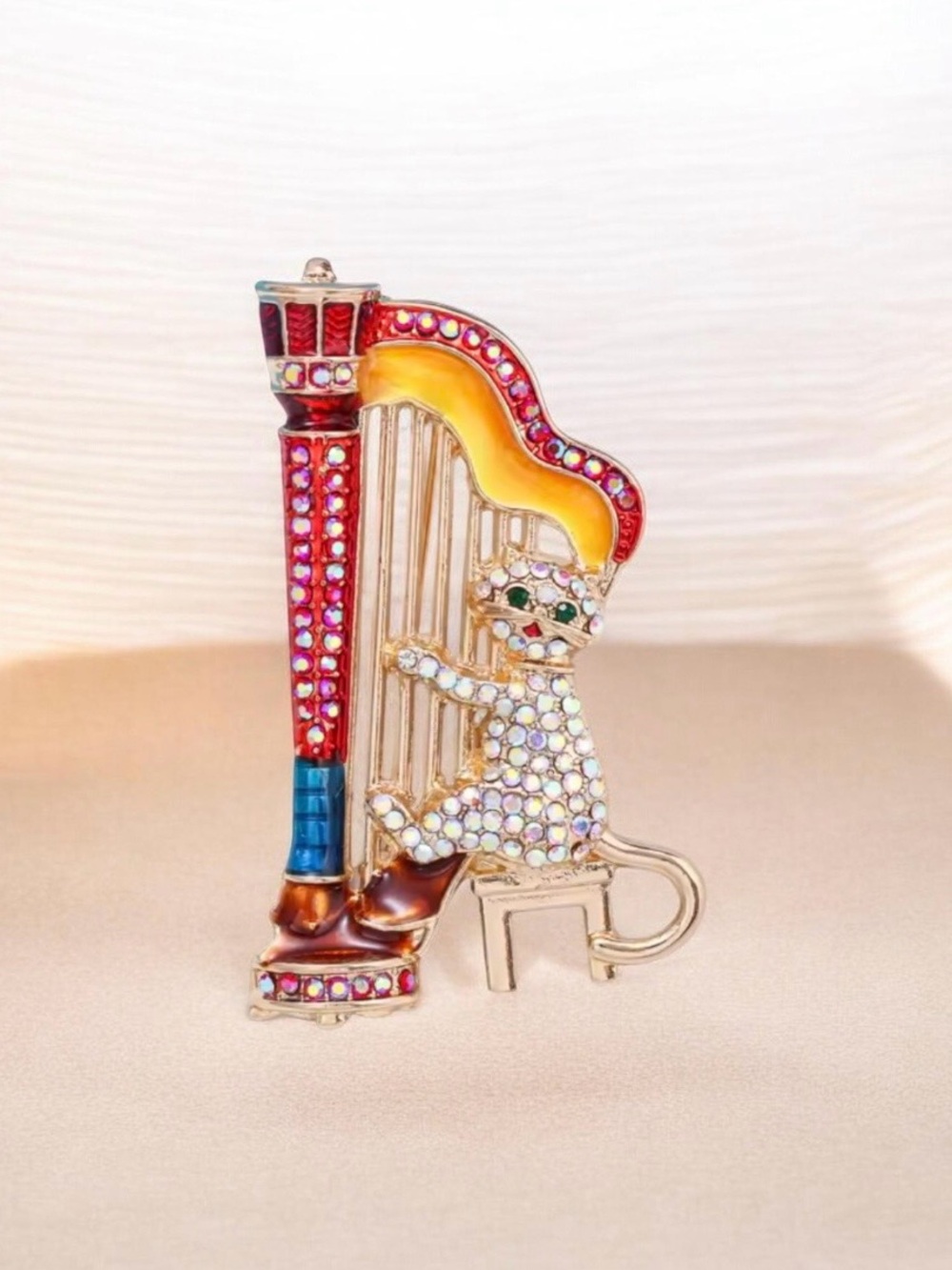 Rhinestone Cat Playing Harp Kids Brooch Pin - Multicolor